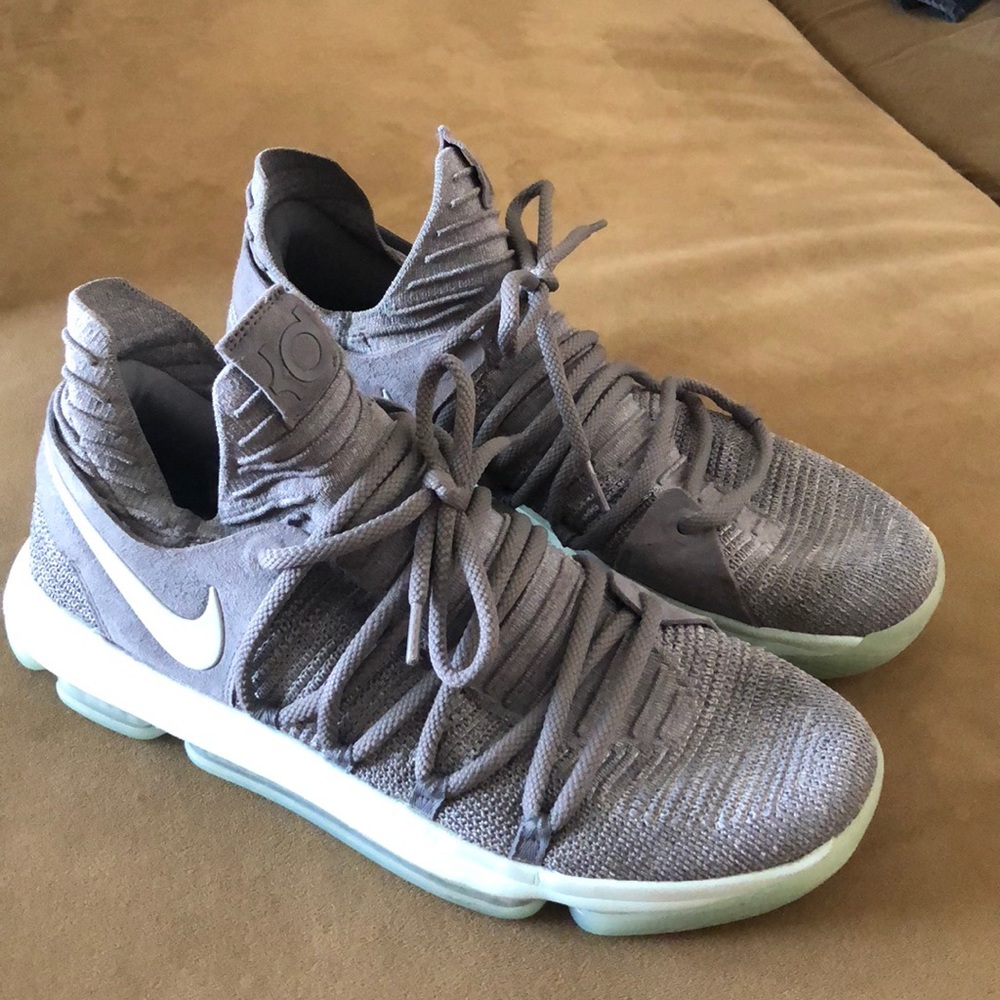 Nike KD basketball shoes